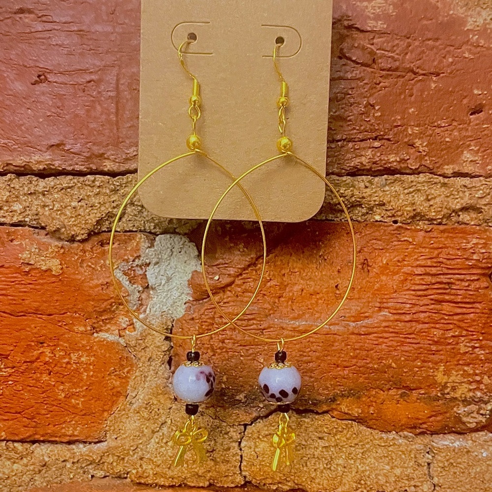 Elegant Gold Hoop Earrings with Beaded Accents